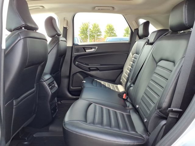 Used 2024 Ford Edge SEL w/ Convenience Package AWD/4WD image 11