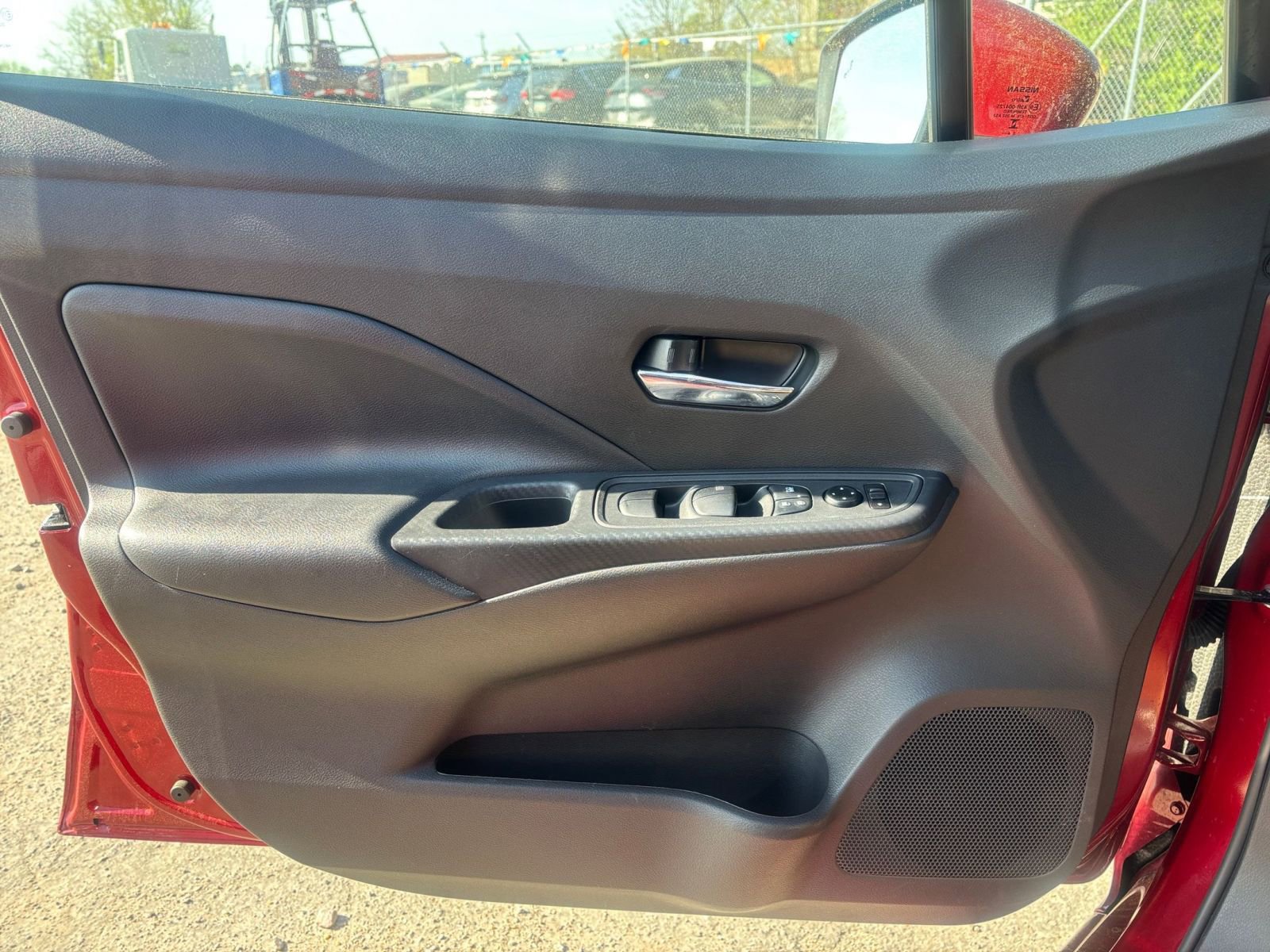 Used 2025 Nissan Versa SV image 18