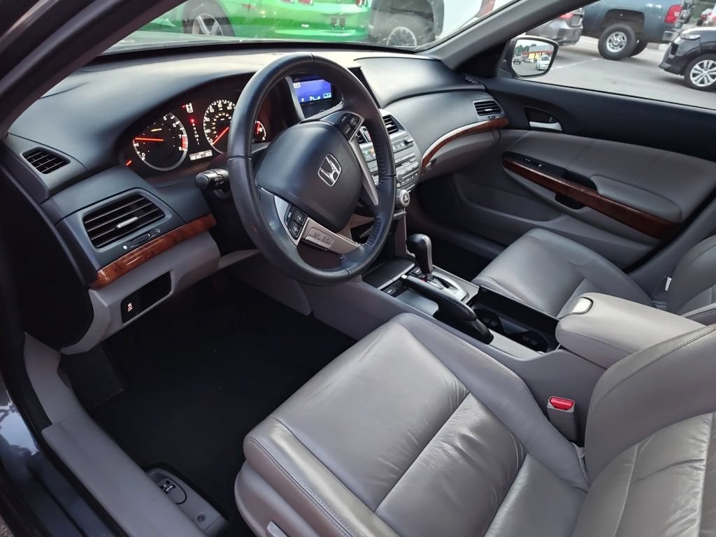 Used 2011 Honda Accord EX-L image 9
