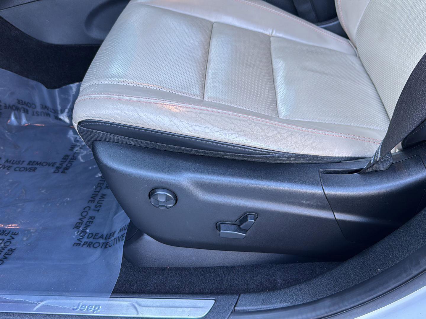 Used 2016 Jeep Grand Cherokee Limited 75th Anniversary image 29