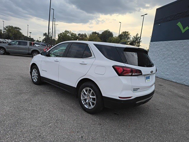 Used 2022 Chevrolet Equinox LT image 3
