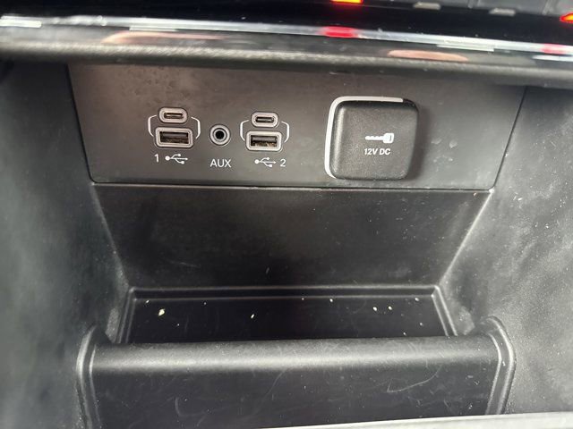 Used 2024 Jeep Grand Cherokee Limited AWD/4WD image 23
