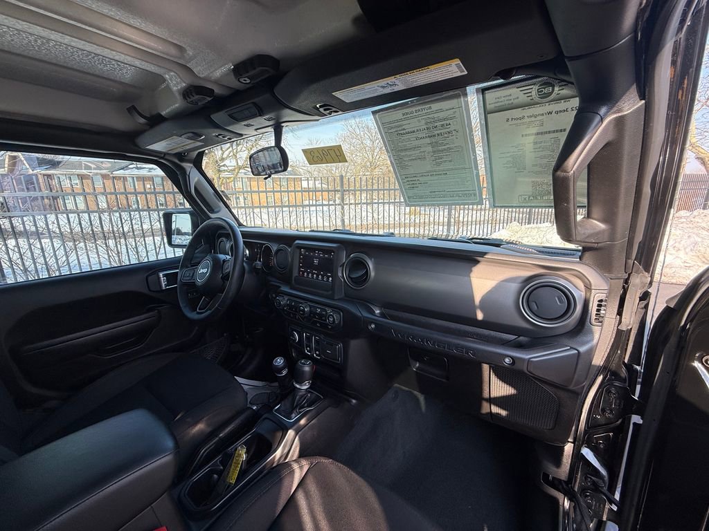 Used 2022 Jeep Wrangler Sport S image 11