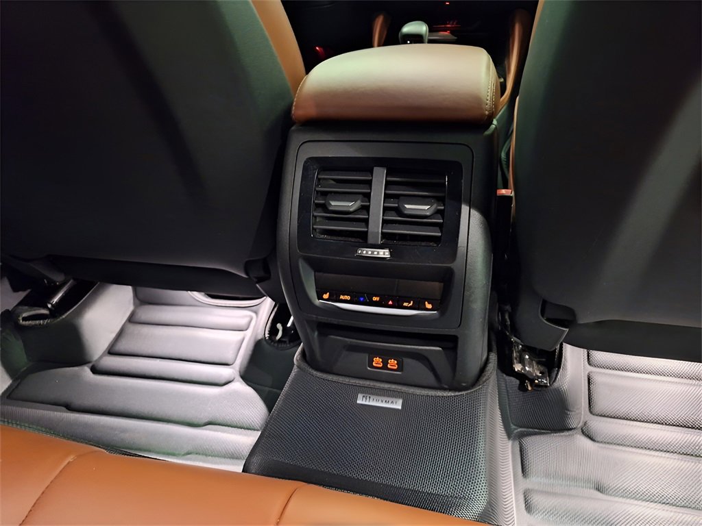 Used 2024 BMW X4 M w/ Competition Package image 30