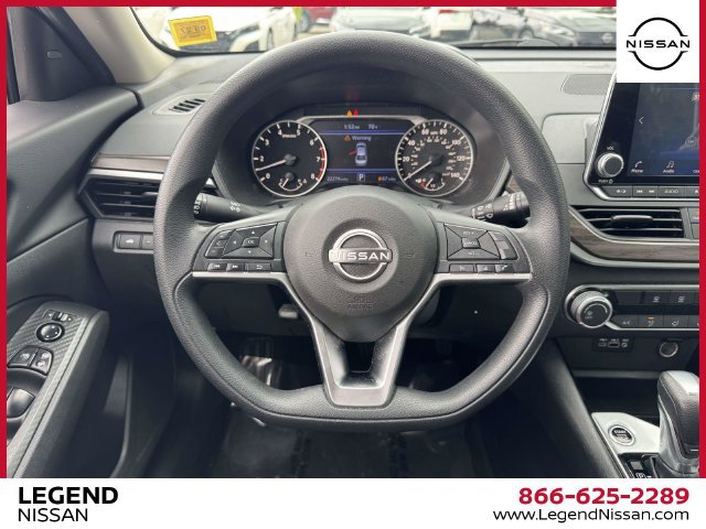Used 2024 Nissan Altima 2.5 SV AWD/4WD image 15
