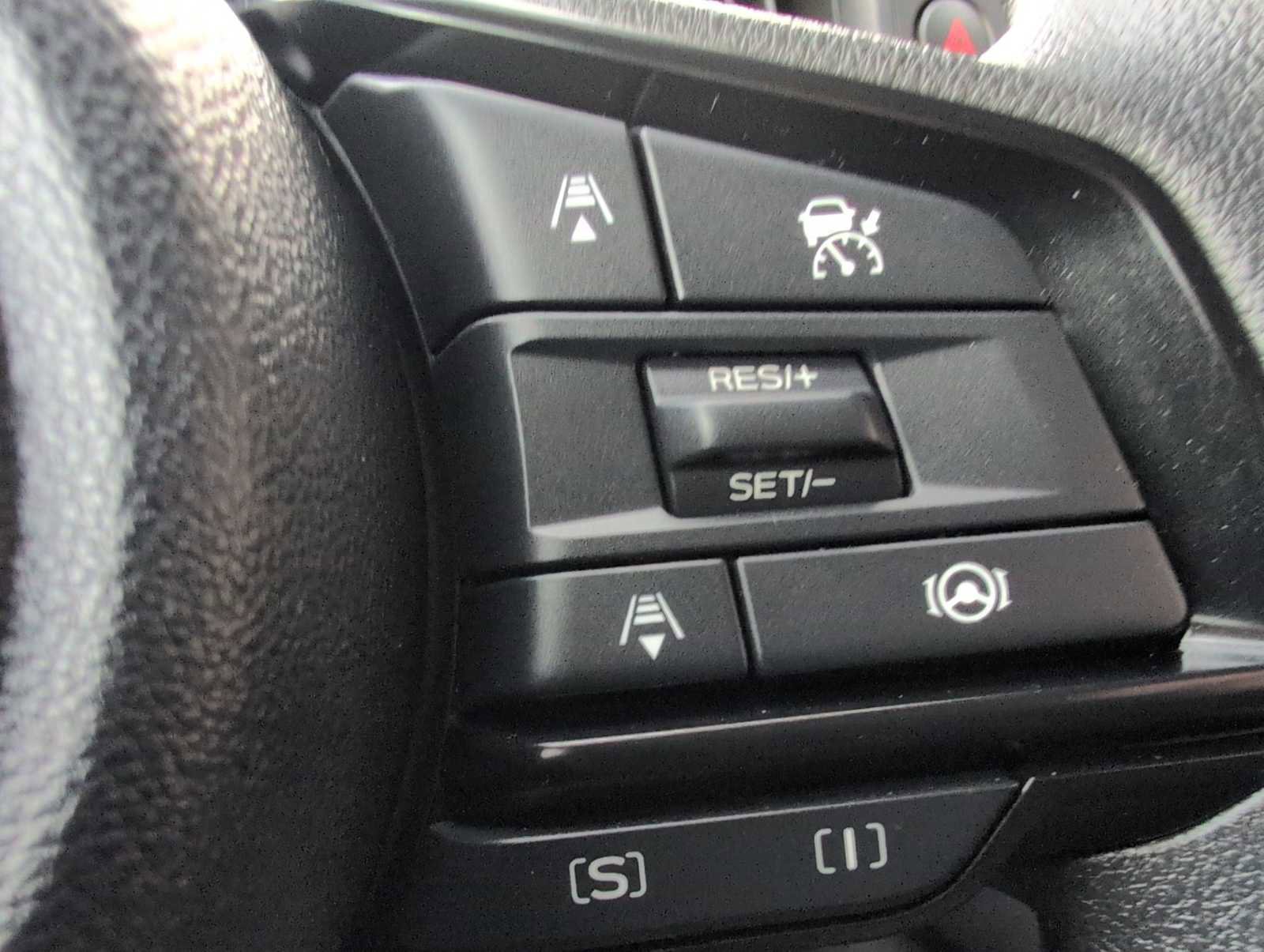 Certified 2025 Subaru Crosstrek 2.0i image 25