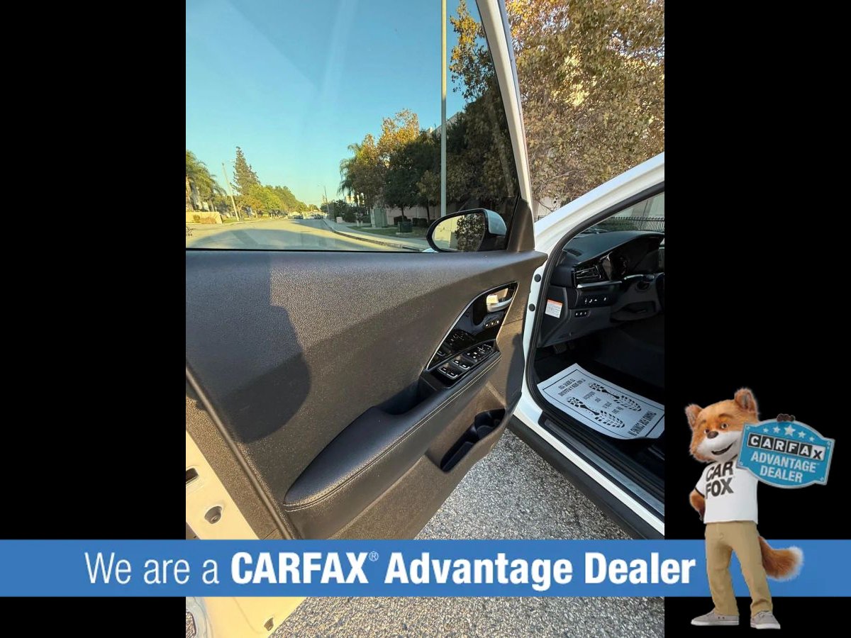 Used 2021 Kia Niro EX Premium FWD image 52