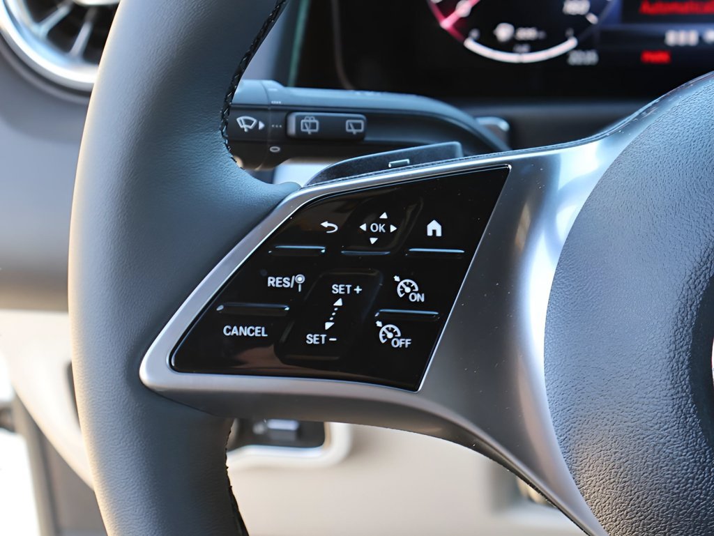 New 2026 Mercedes-Benz GLB 250 4MATIC image 33
