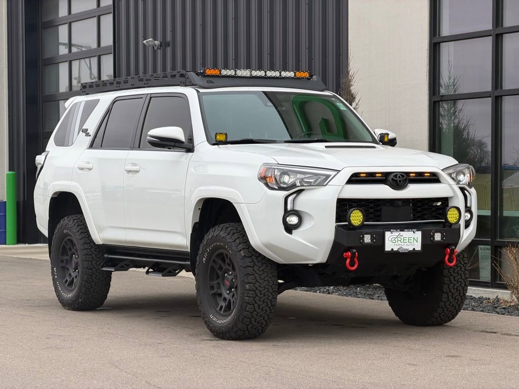 Used 2023 Toyota 4Runner TRD Off-Road Premium w/ Off Road Premium Plus Package image 4