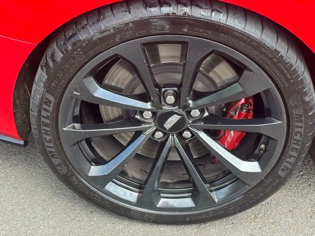 Used 2019 Cadillac CTS V w/ Luxury Package RWD image 9