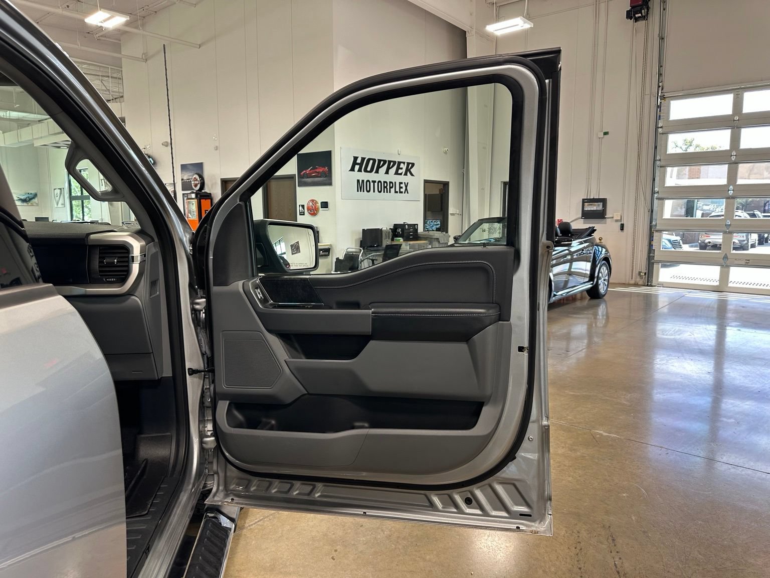 Used 2021 Ford F150 XLT w/ Equipment Group 301A Mid RWD image 39