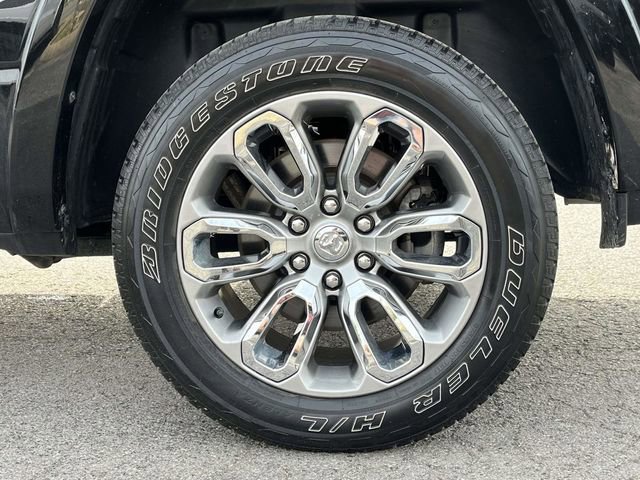 Used 2022 RAM 1500 Laramie w/ Sport Appearance Package AWD/4WD image 11