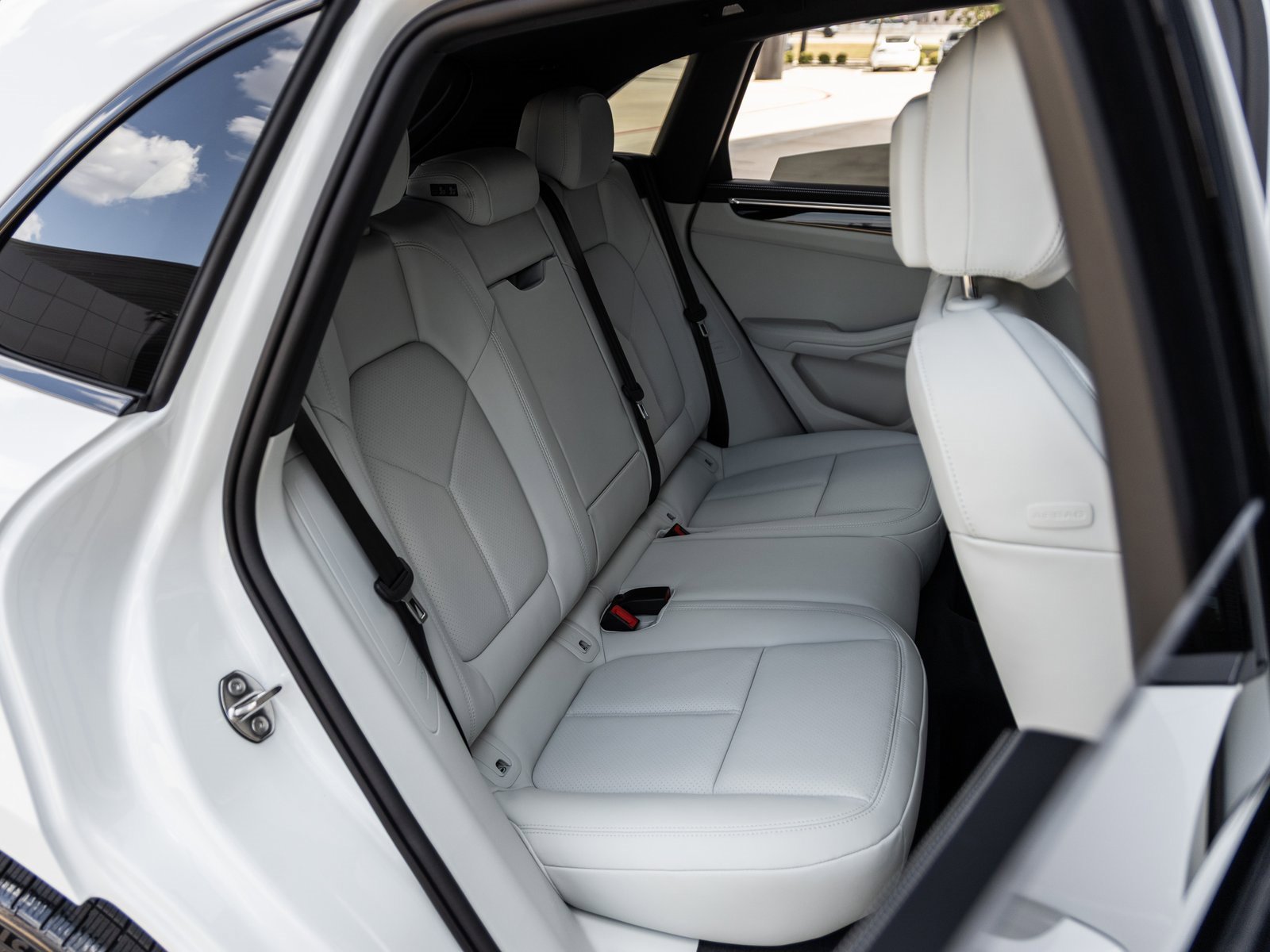 New 2026 Porsche Macan S image 42