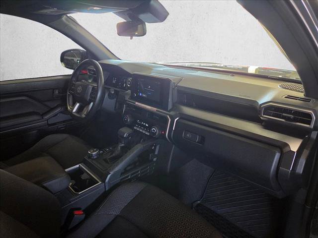 Certified 2025 Toyota 4Runner SR5 AWD/4WD image 19