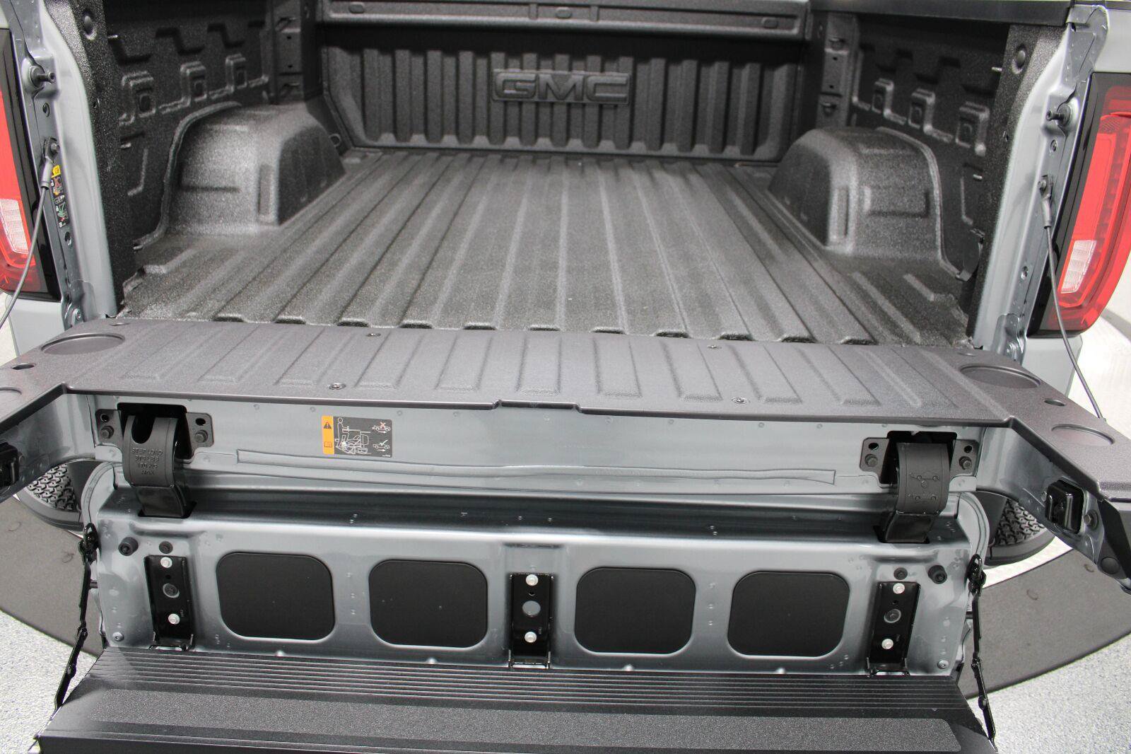 New 2026 GMC Sierra 1500 AT4 w/ AT4 Premium Package AWD/4WD image 23
