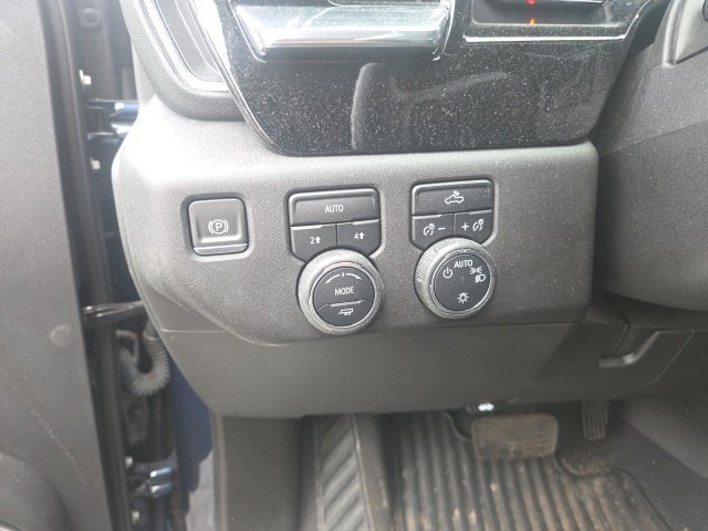 Used 2023 Chevrolet Silverado 1500 LT AWD/4WD image 18