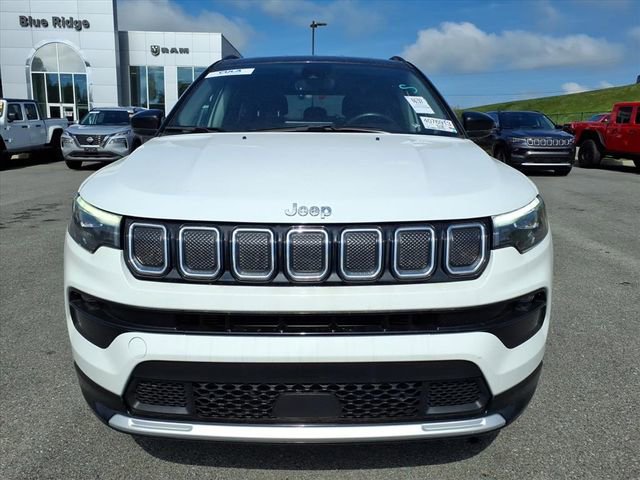 Used 2022 Jeep Compass Limited w/ Elite Group AWD/4WD image 11