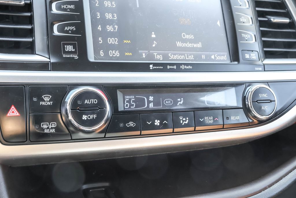 Used 2017 Toyota Highlander Limited AWD/4WD image 26