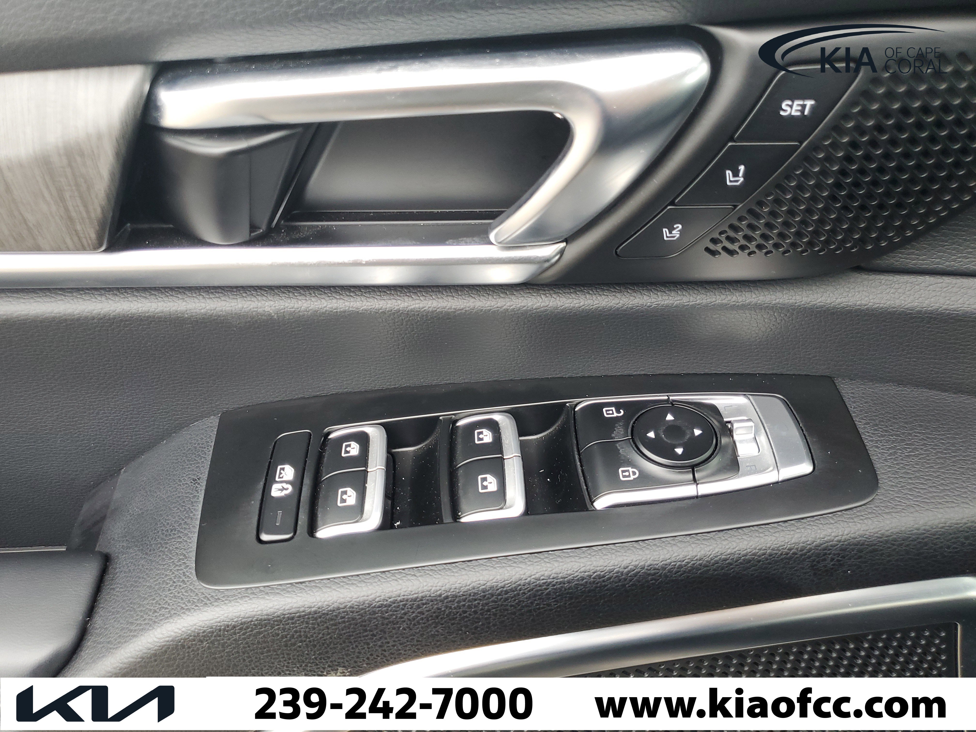 Certified 2024 Kia Telluride SX Prestige AWD/4WD image 32