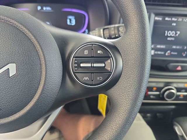 Certified 2025 Kia Soul LX FWD image 18