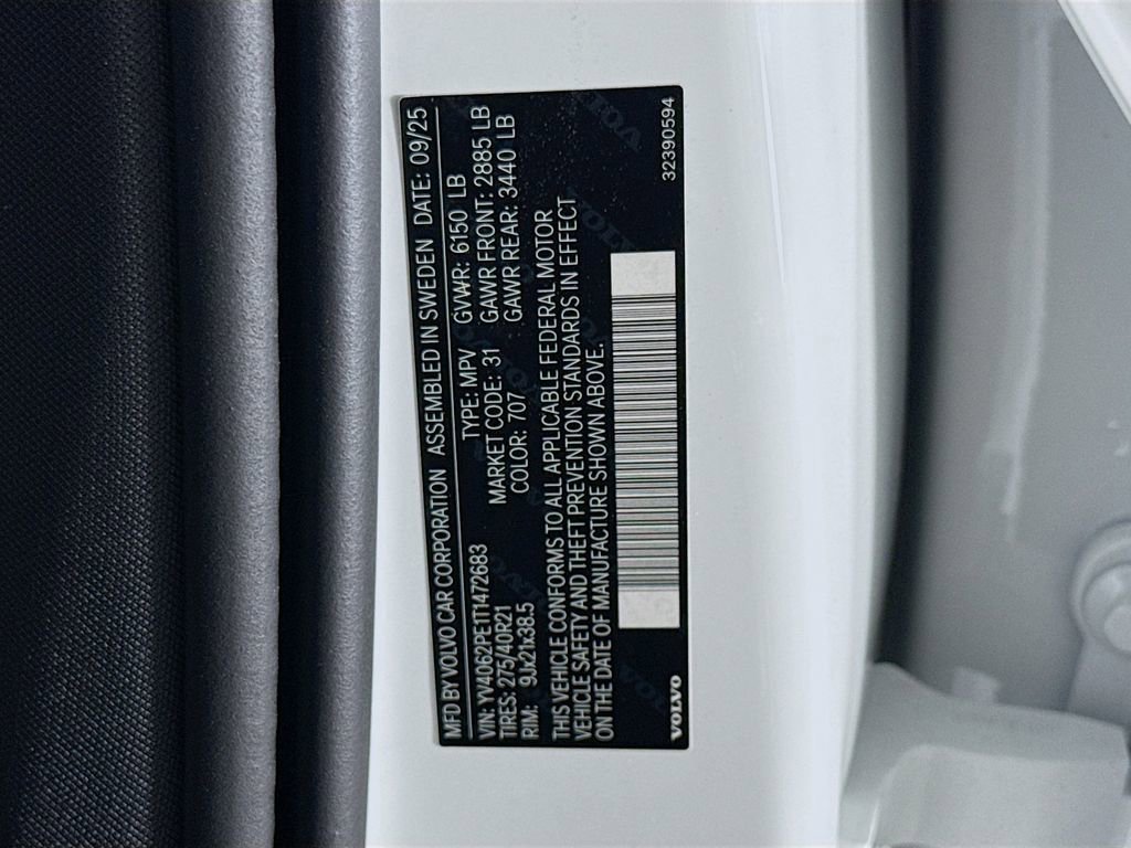 New 2026 Volvo XC90 B6 Plus w/ Protection Package Premier image 33