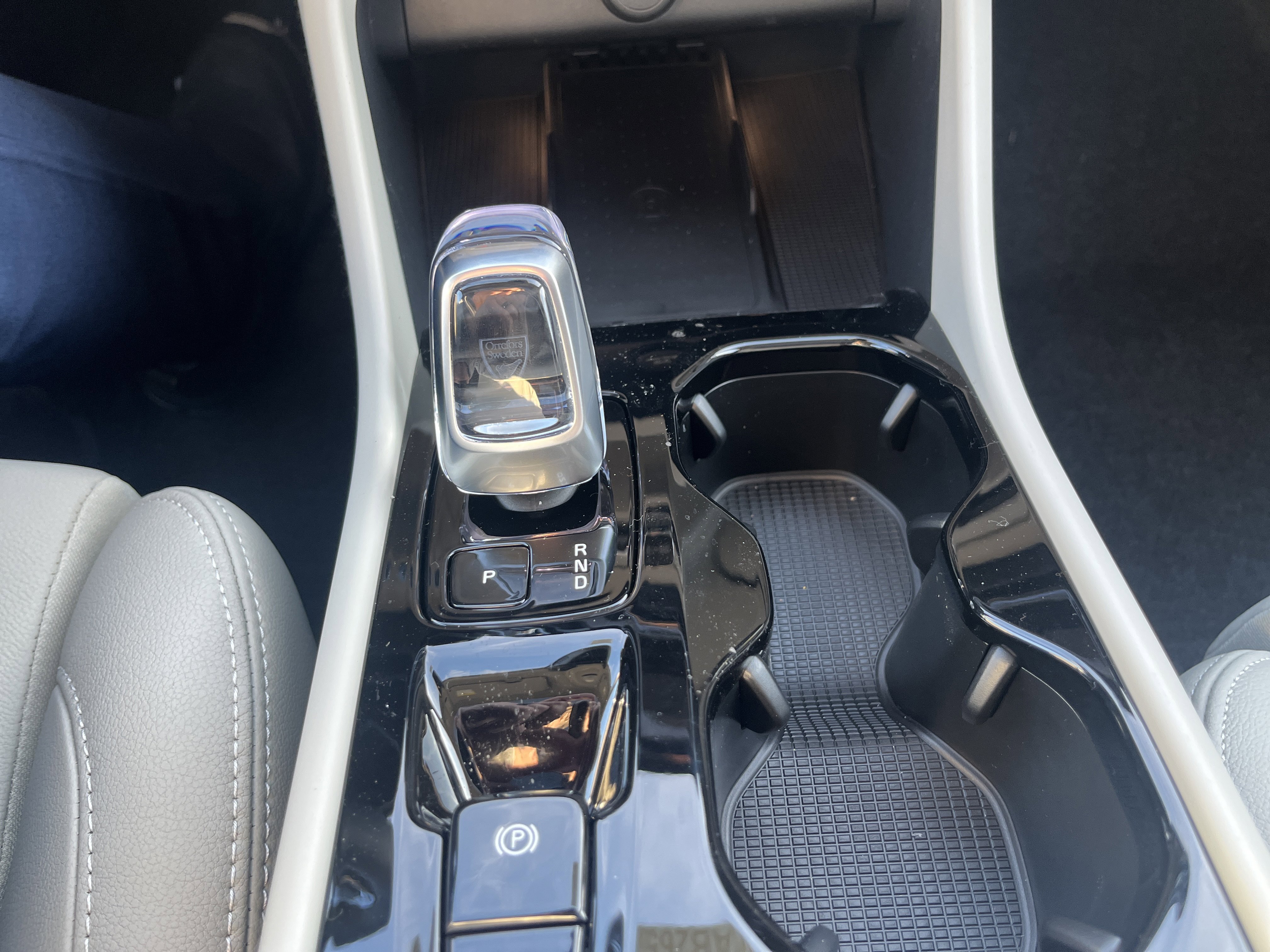 New 2026 Volvo XC40 B5 Ultra w/ Protection Package Premier image 19