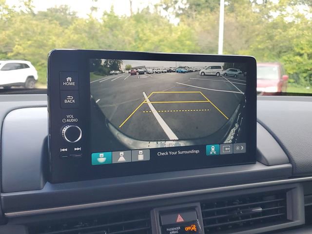 New 2025 Honda Pilot Touring image 23