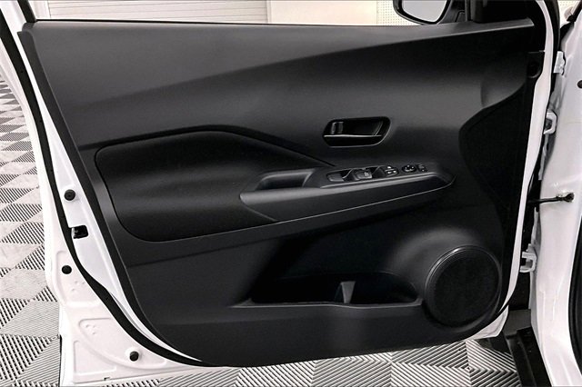 New 2025 Nissan Kicks Play S image 28