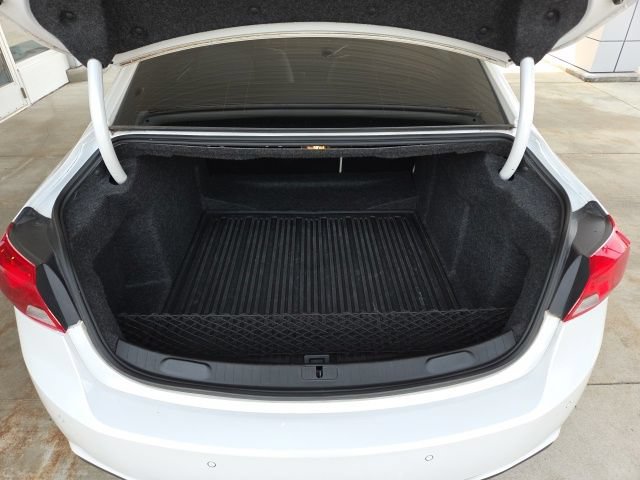Used 2019 Chevrolet Impala Premier w/ Premier Convenience Package FWD image 25