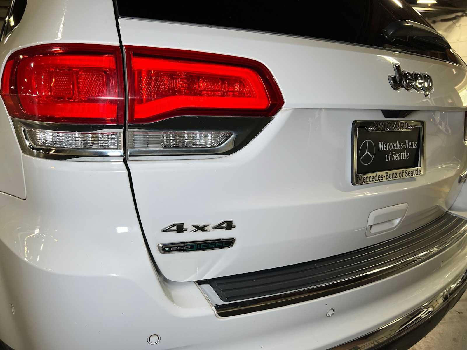 Used 2018 Jeep Grand Cherokee Summit AWD/4WD image 14