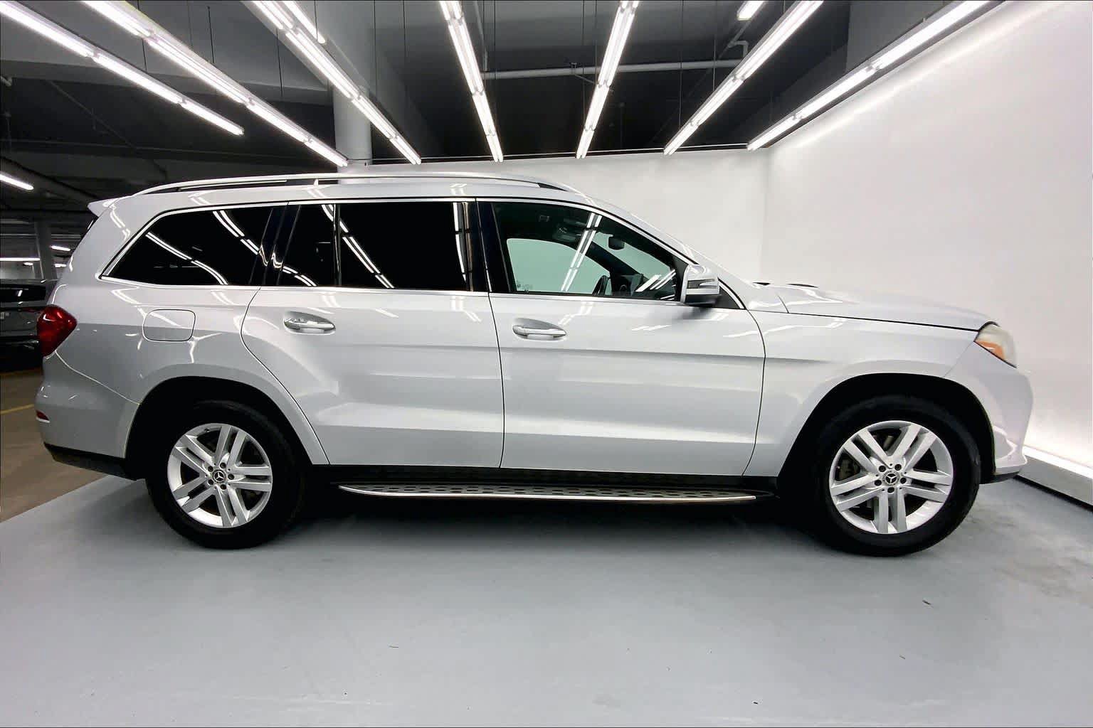 Used 2019 Mercedes-Benz GLS 450 4MATIC image 5