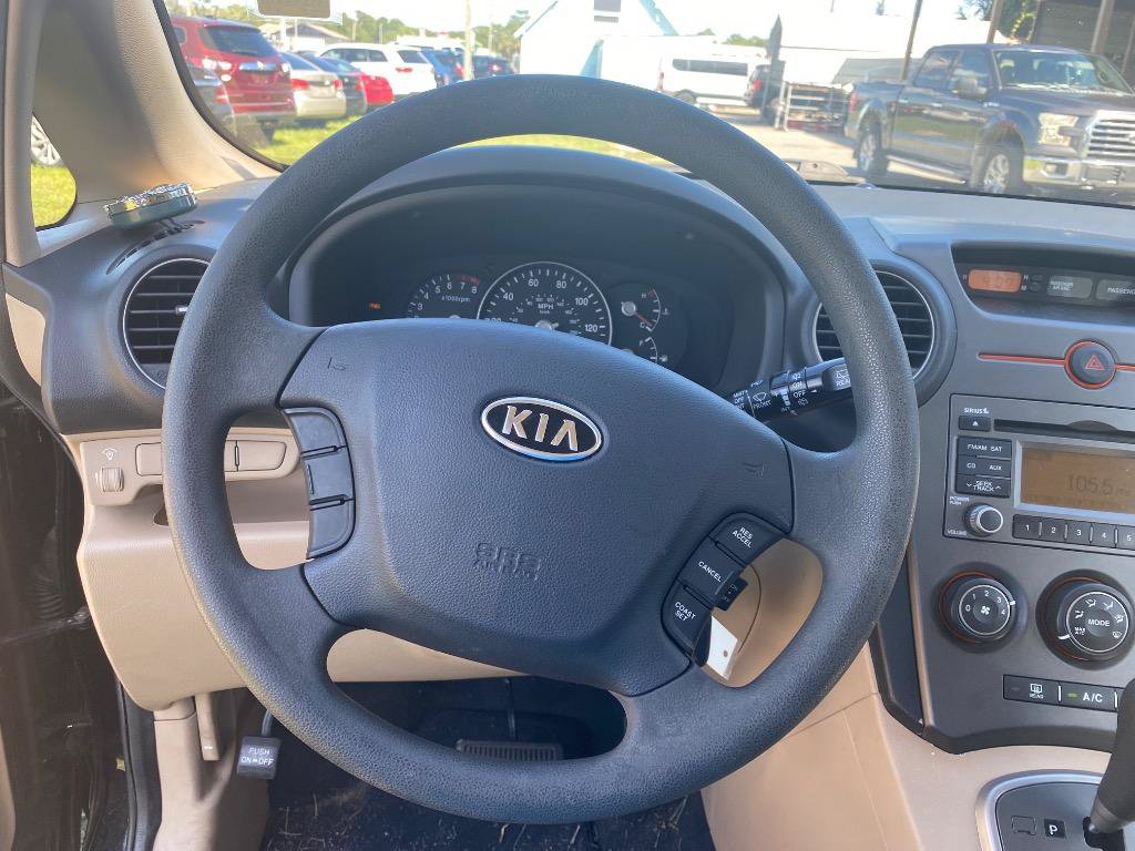 Used 2009 Kia Rondo LX FWD image 5