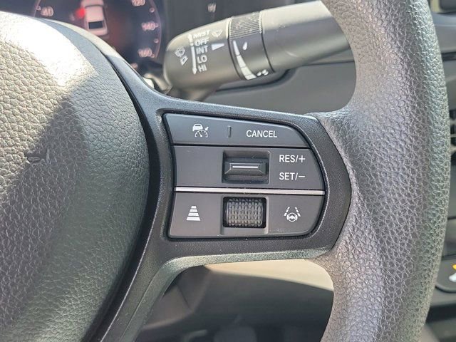 Used 2023 Honda Accord EX image 32