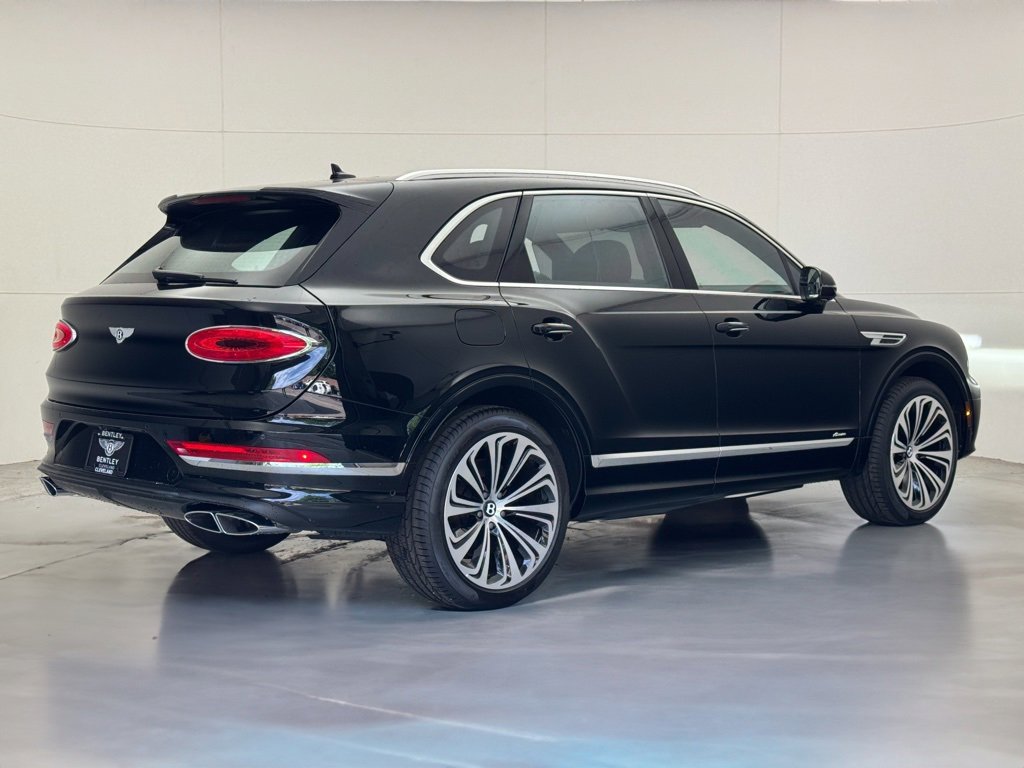 New 2025 Bentley Bentayga image 3