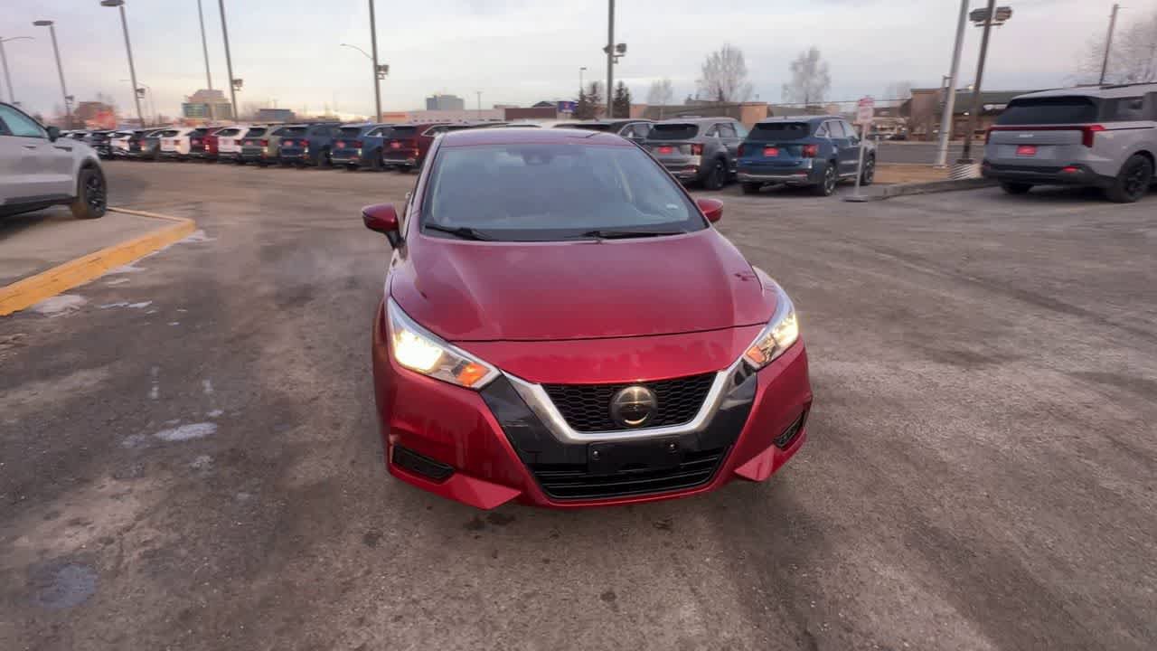 Used 2021 Nissan Versa SV FWD image 3