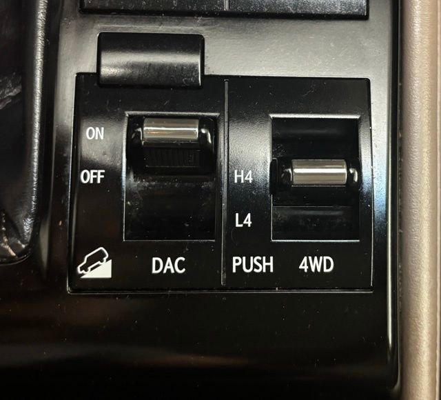 Used 2020 Lexus GX 460 Premium w/ Premium Package image 37