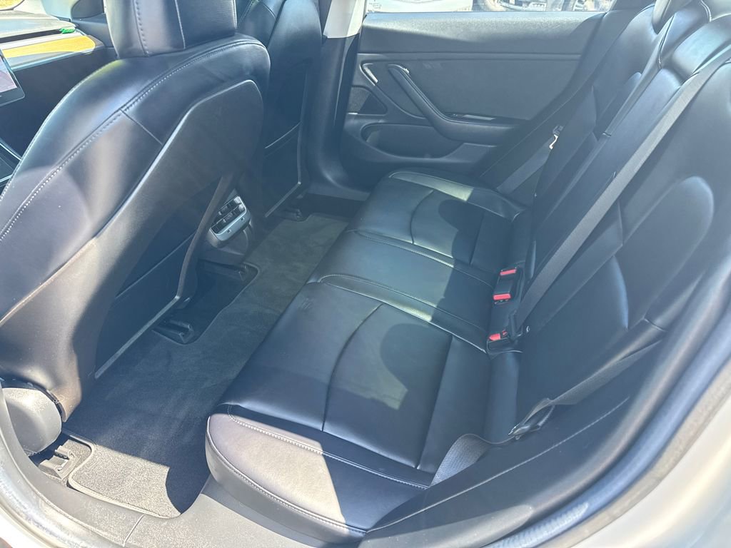 Used 2018 Tesla Model 3 image 15