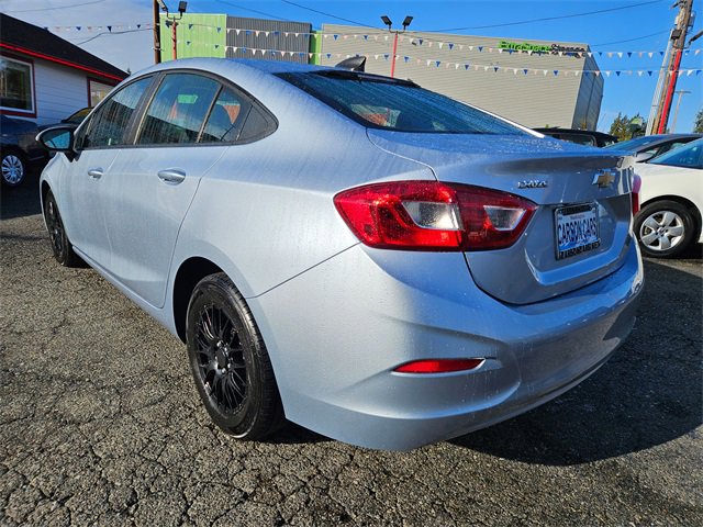 Used 2018 Chevrolet Cruze LS image 5
