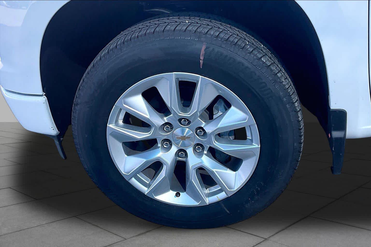 New 2026 Chevrolet Silverado 1500 Custom AWD/4WD image 11