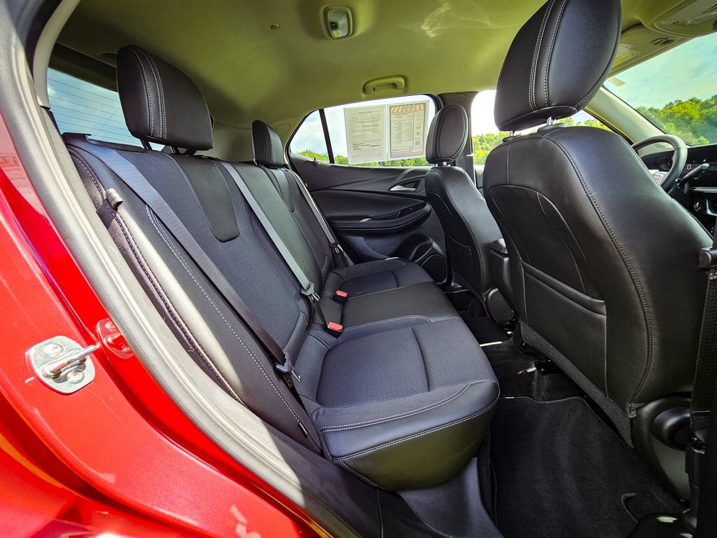 Used 2024 Buick Encore GX Preferred AWD/4WD image 34