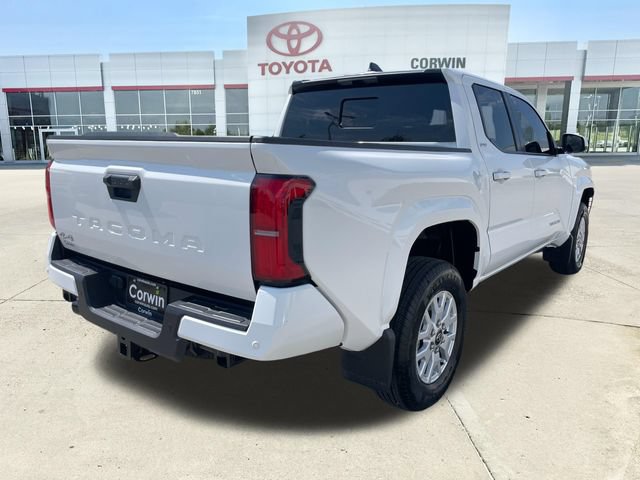 Used 2026 Toyota Tacoma SR5 AWD/4WD image 5