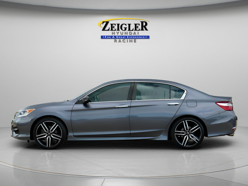 Used 2017 Honda Accord Sport image 4