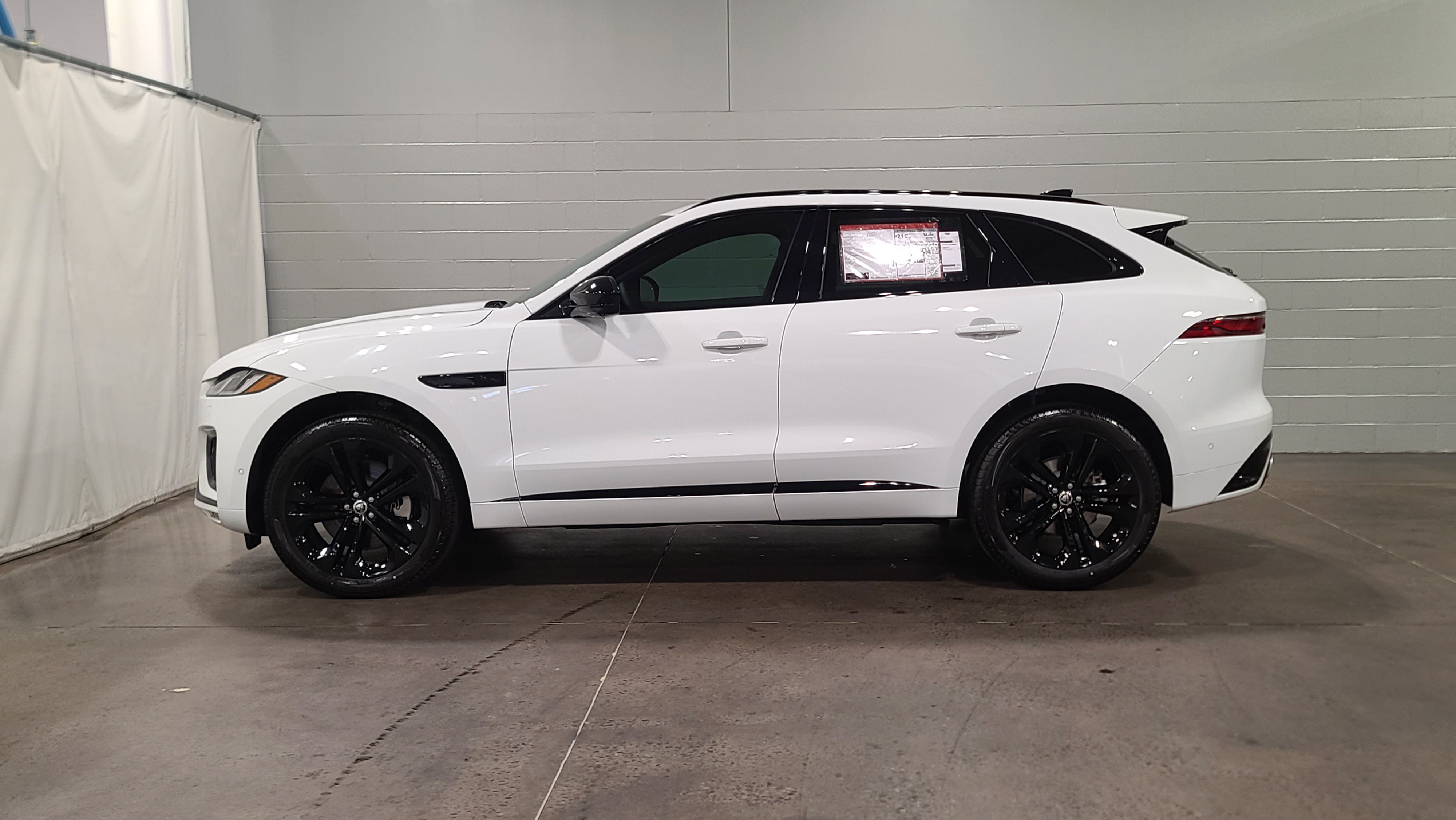 New 2026 Jaguar F-PACE R-Dynamic S AWD/4WD image 7