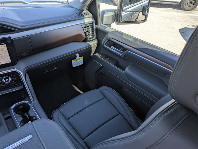 New 2026 GMC Sierra 2500 Denali w/ Denali Reserve Package image 17