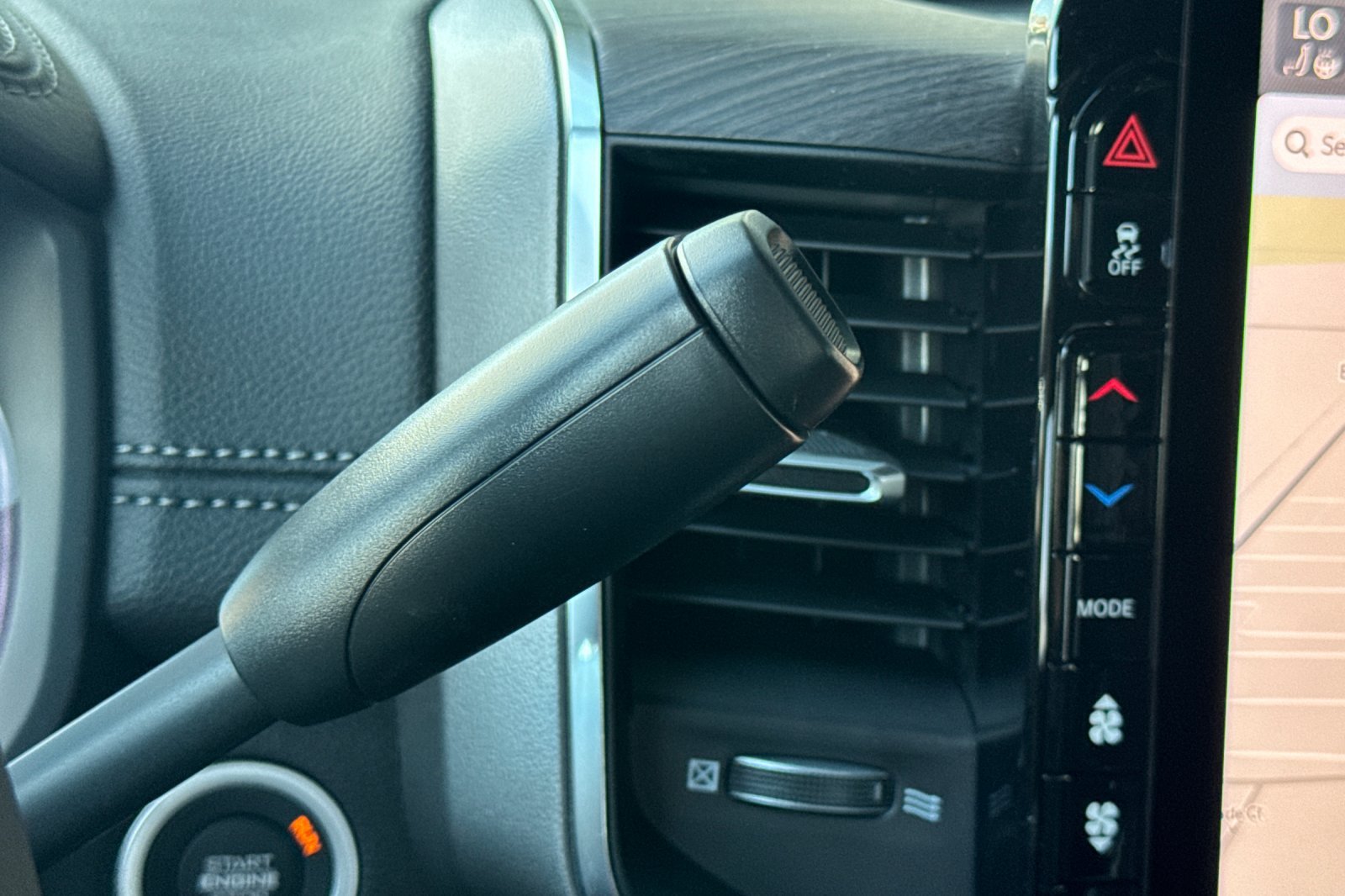 New 2026 RAM 3500 Laramie AWD/4WD image 20