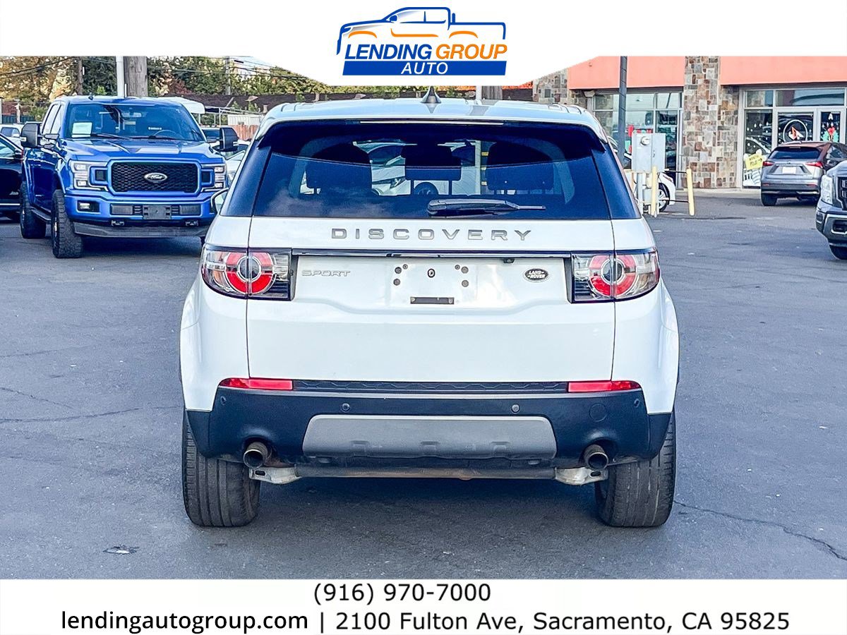 Used 2018 Land Rover Discovery Sport SE image 3
