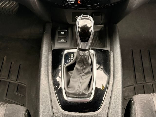 Certified 2020 Nissan Rogue SV w/ Sun & Sound Touring Package AWD/4WD image 29