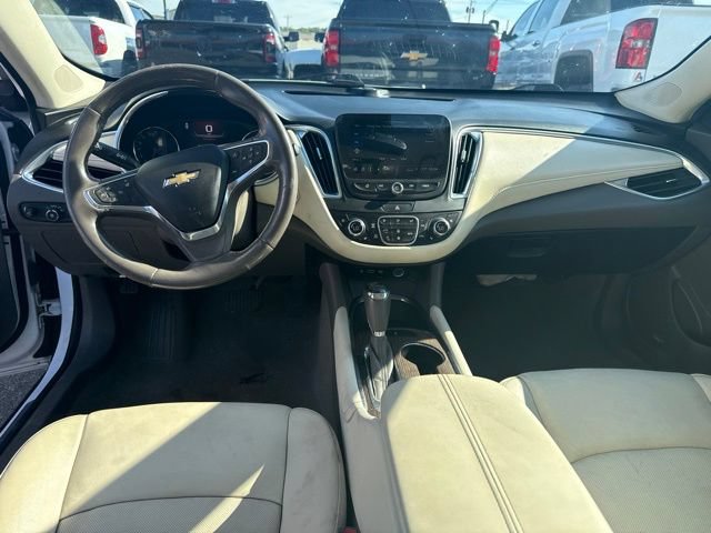 Used 2020 Chevrolet Malibu Premier FWD image 14