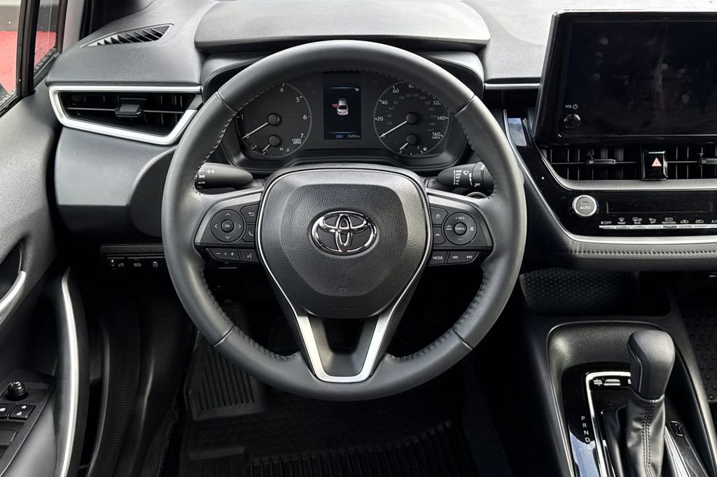 Used 2024 Toyota Corolla SE image 14