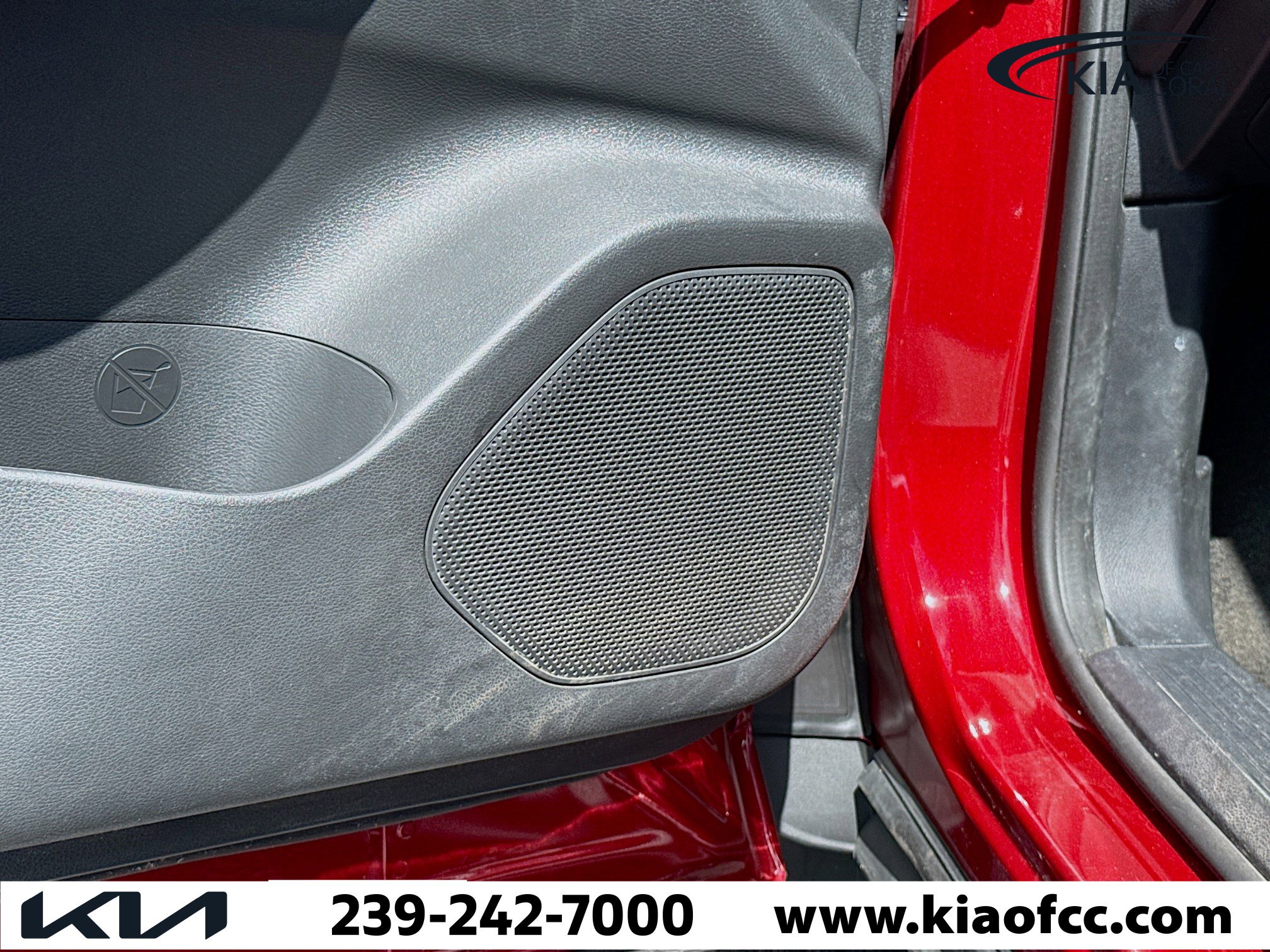 Used 2023 Nissan Rogue SV image 22